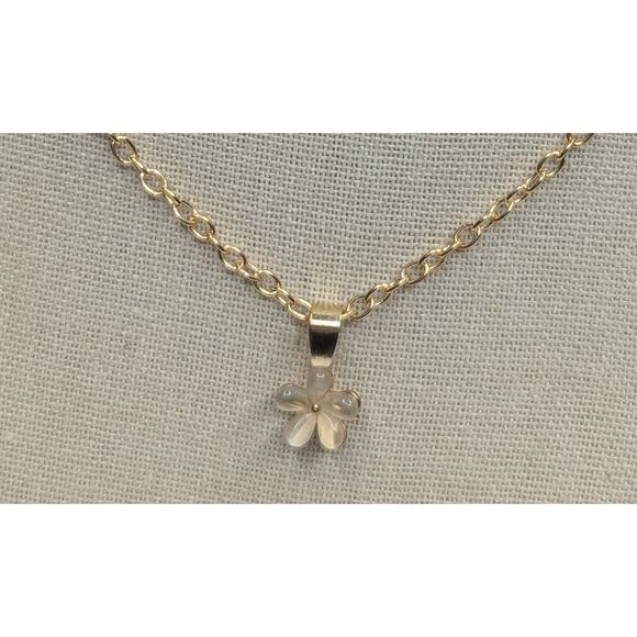 Flower Petal Necklace and Earrings Set - Picture 4 of 7